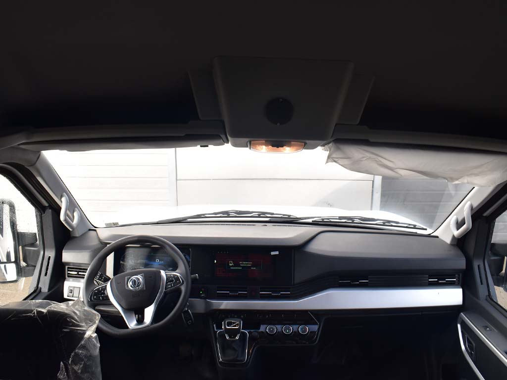 Грузопассажирский автобус Dongfeng K33